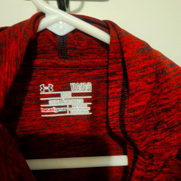 Youth underarmour long sleeve dri fit tee! - Picture 3 of 4